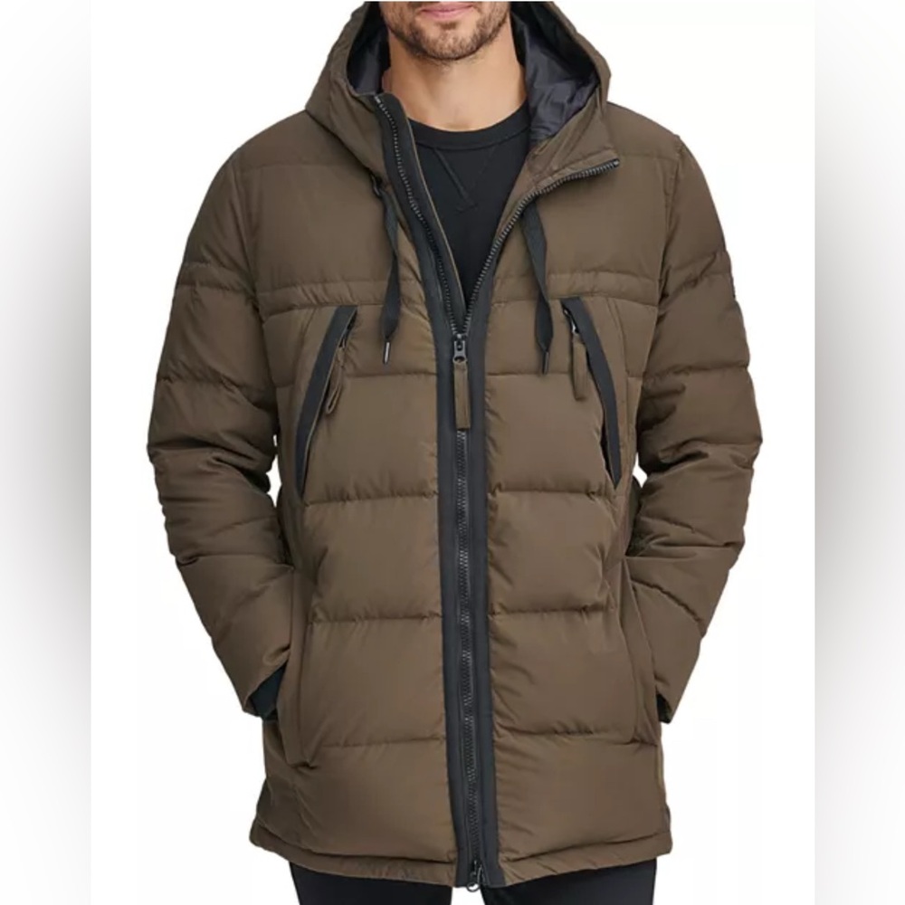 Marc New York Holden Water Resistant Down
& Feather Fill Coat Size Large New